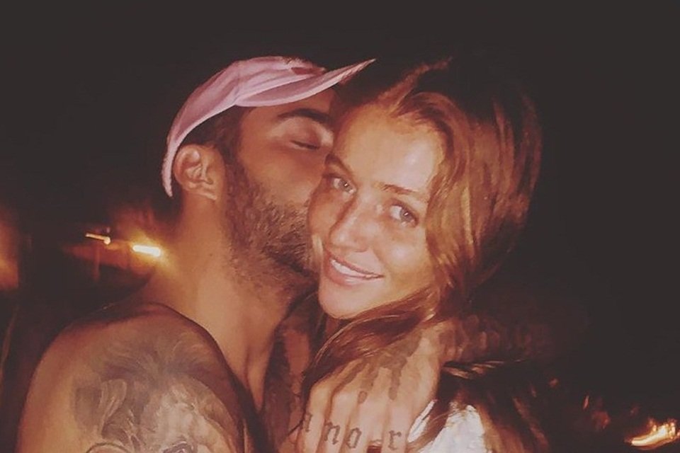 Pedro Scooby e Cintia Dicker