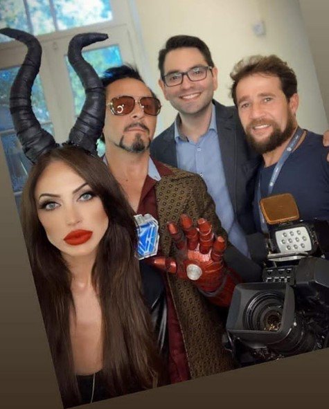 angelina jolie sósia