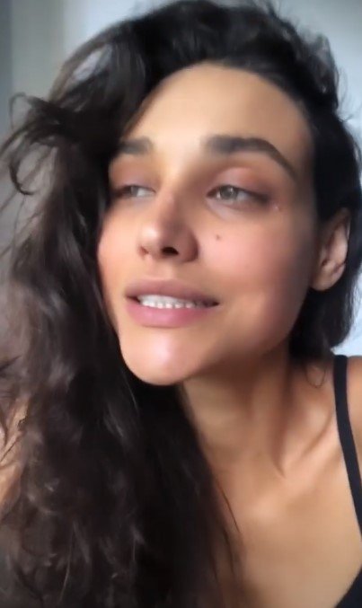 Débora Nascimento falando 2