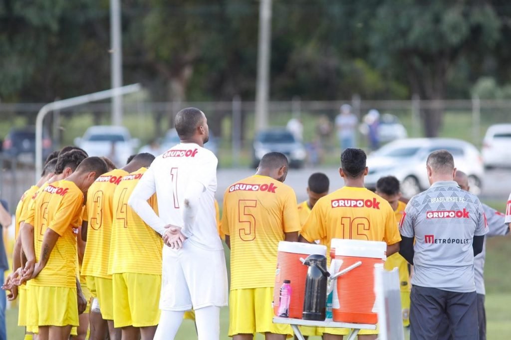 Jogadores do Brasiliense reunidos