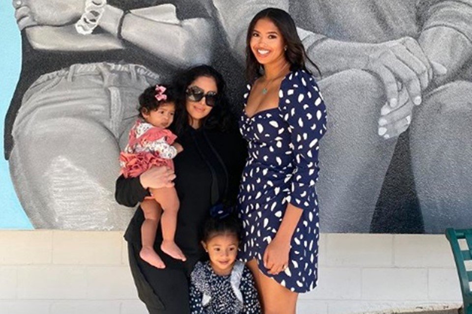 Vanessa Bryant e as filhas