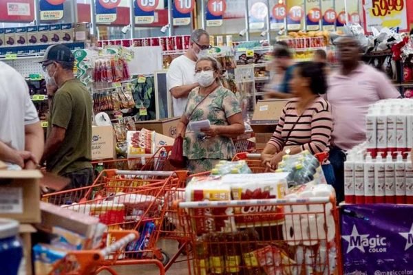 Supermercado durante crise