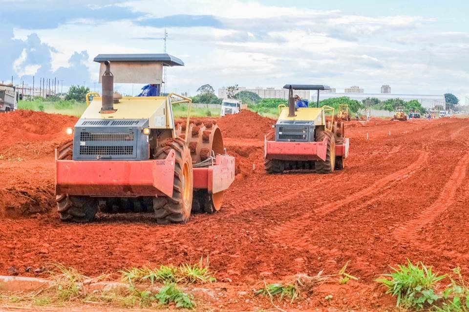 As obras seguem em ritmo acelerado; urbanização, infraestrutura e mobilidade urbana vão beneficiar cinco Áreas de Desenvolvimento Econômico (ADEs) do DF. Na foto as ADEs de Materiais de Construção e Setor de Indústrias (Ceilândia)Foto: Joel Rodrigues / Agência Brasília