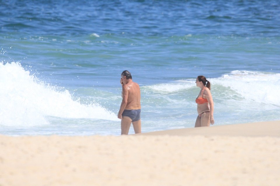 Arnaldo Cezar Coelho na praia