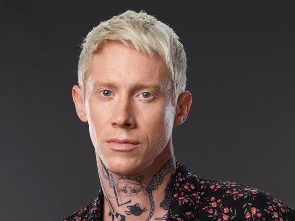 Estilista Joshua Hupper, competidor da primeira temporada do programa Making the Cut