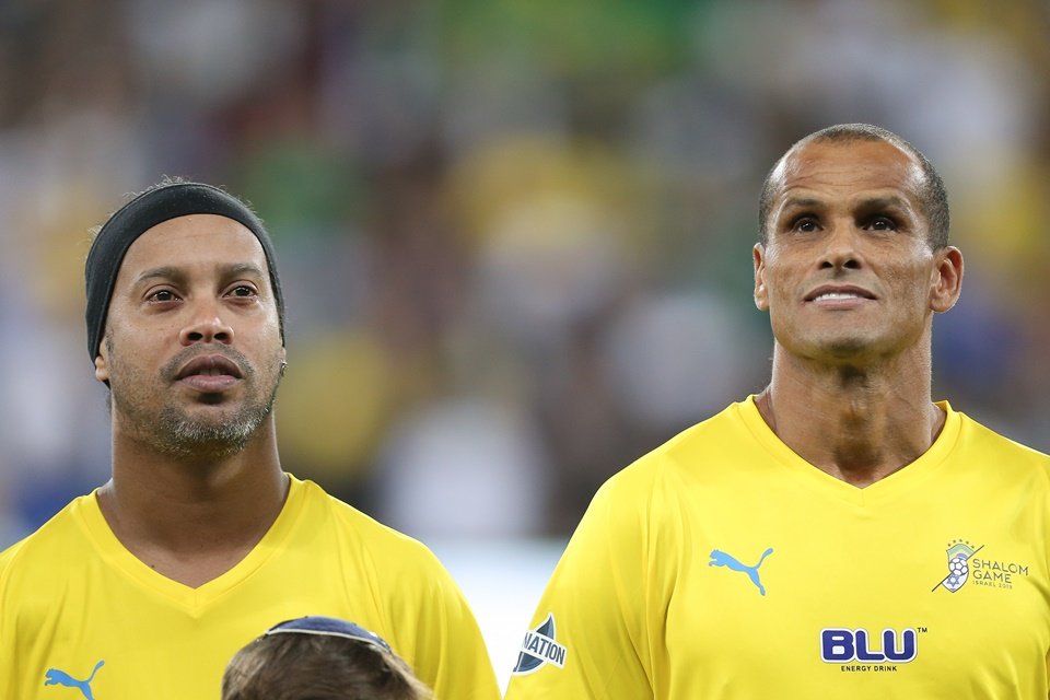 Há 12 anos atrás, Neymar e Ronaldinho se enfrentavam pelo