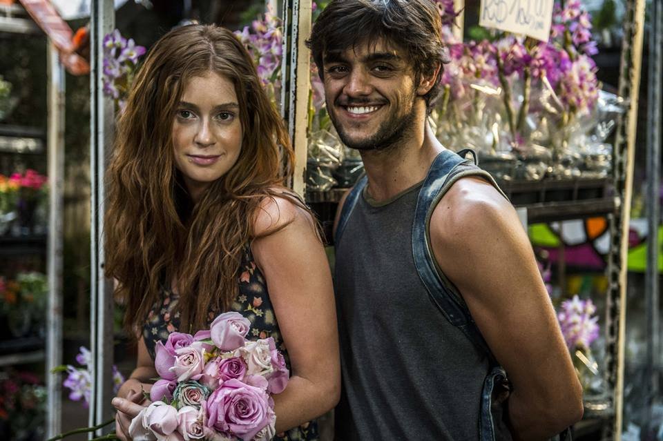 Eliza (Marina Ruy Barbosa) e Jonatas ( Felipe Simas)