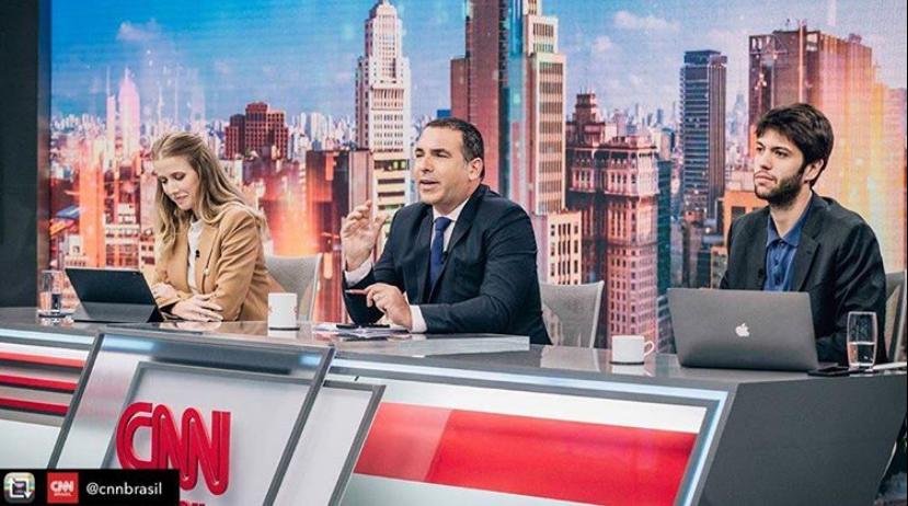 Gabriela Prioli, Reinaldo Gottino e Caio Copola na bancada da CNN Brasil