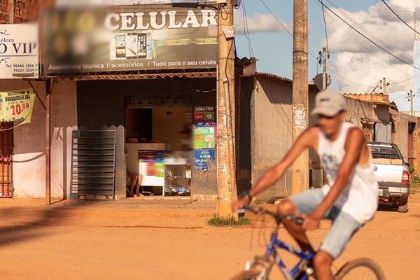 População nas ruas do Sol Nascente, mesmo com o isolamento social