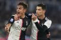 Dybala e Cristiano Ronaldo comemoram gol juntos