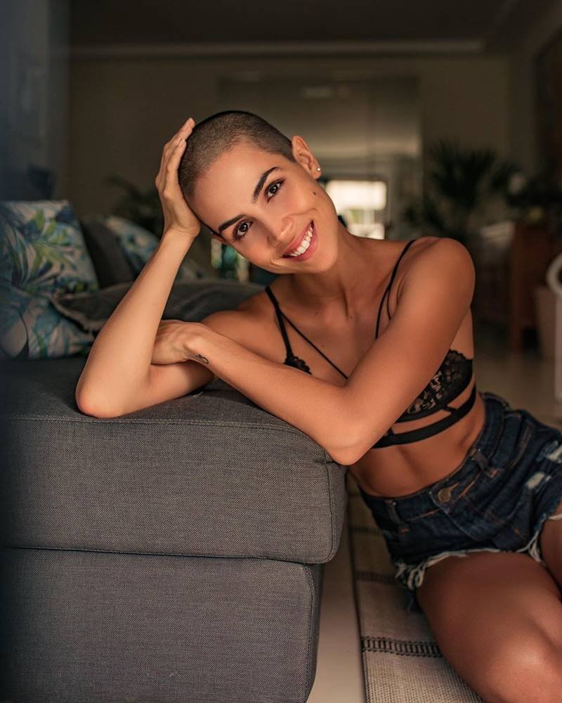 Pérola Farias