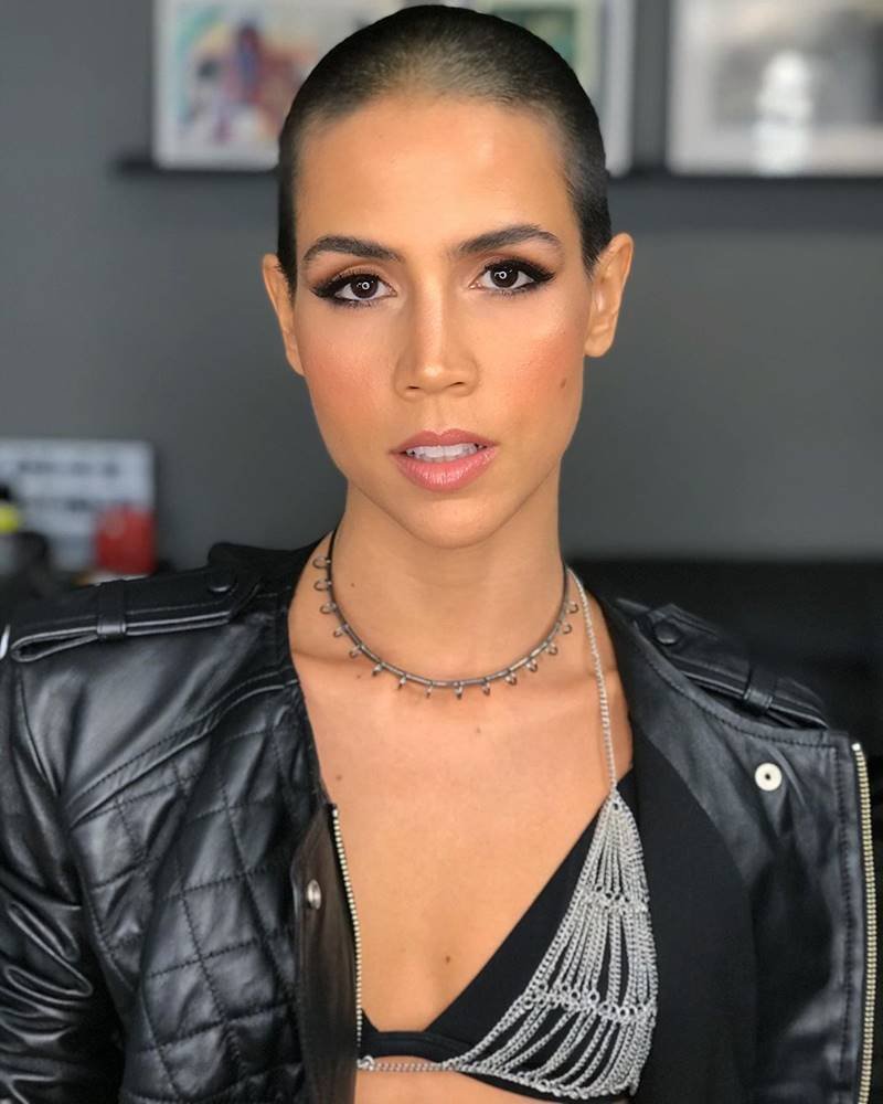 Pérola Farias