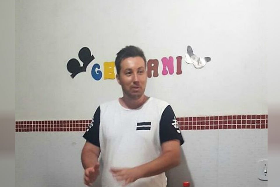 A morte do enfermeiro Geovani Comochena, no DF, é atribuída ao coronavírus