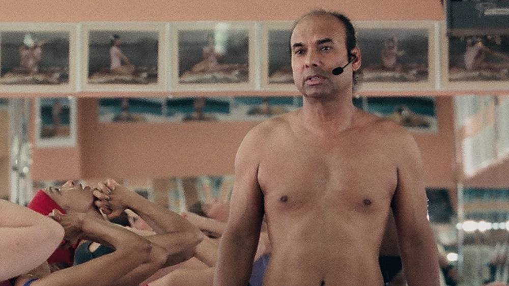 Bikram: Yogi, Guru, Predador