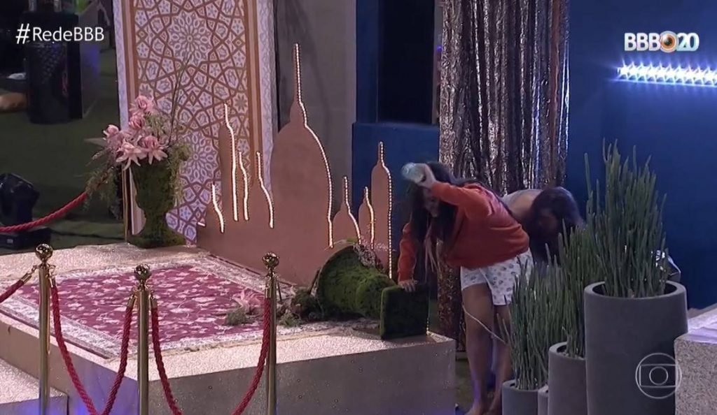Flayslane em festa do BBB20