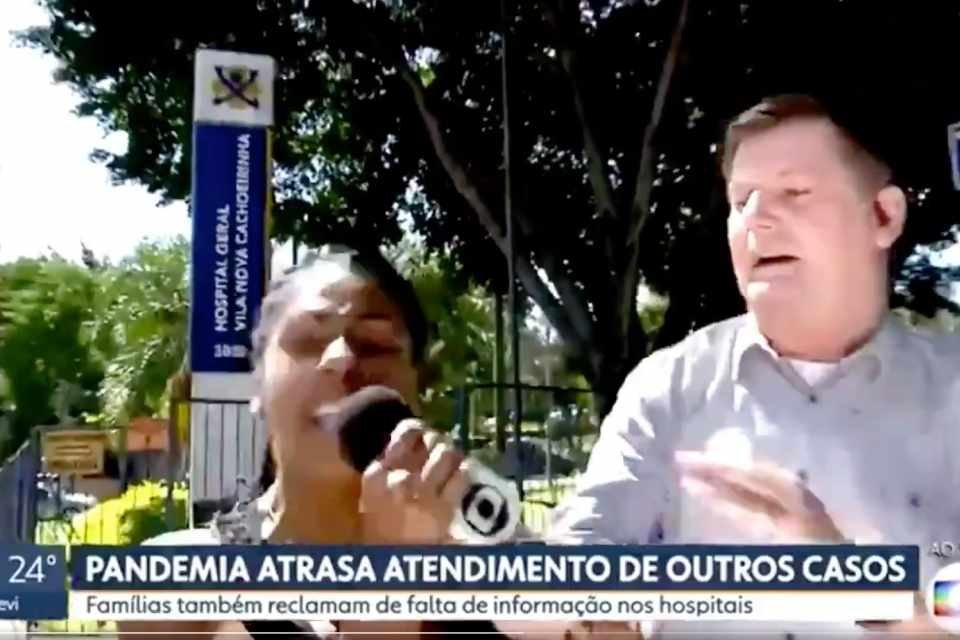 Mulher invade reportagem da Globo ao vivo: “Bolsonaro tem razão”