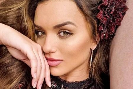 BBB20: Rafa Kalimann surge nua e rodeada de anjos em ilustração