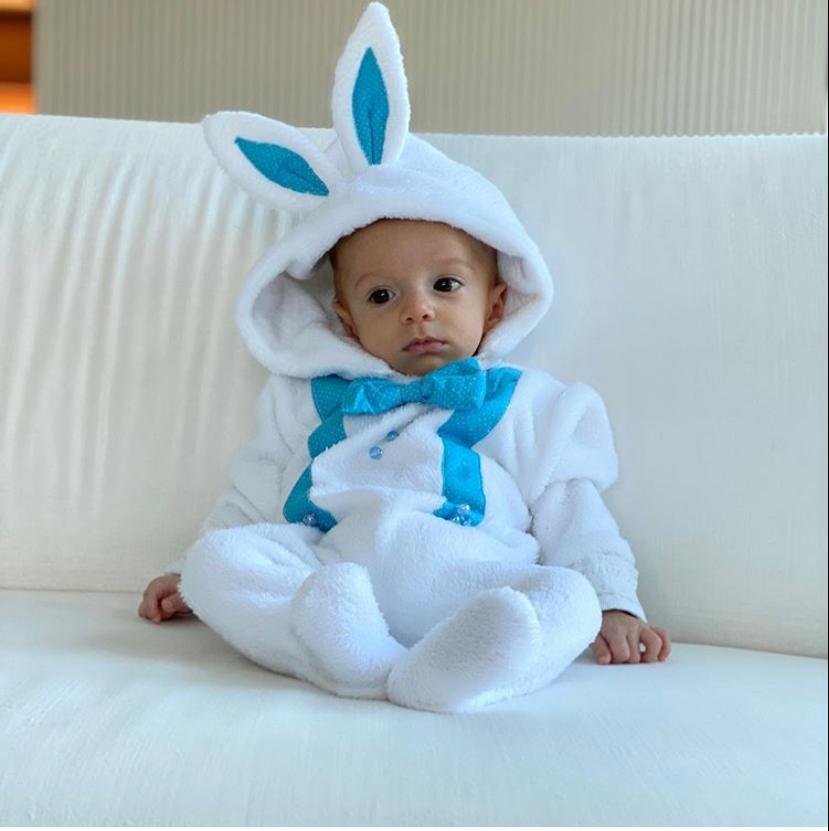 Ravi, filho de Alok e Romana Novais