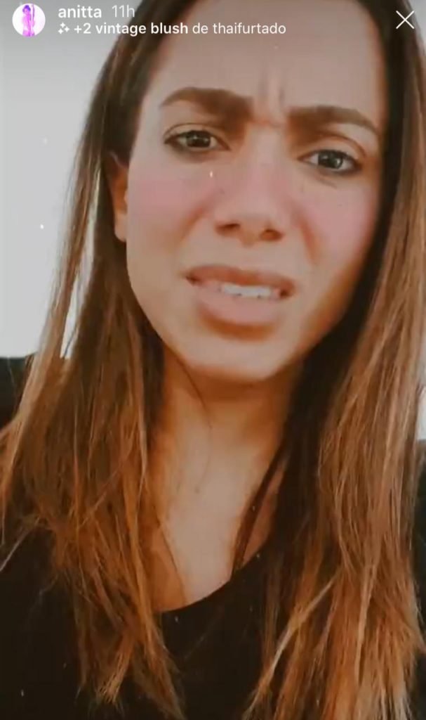 Anitta de defende Babu Santana no BBB