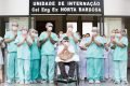 Idoso de 99 anos se cura do coronavírus e tem alta do HFA. O ex-combatente de guerra, Ermando Armelino Pivita, recebeu alta na tarde desta terça-feira.
