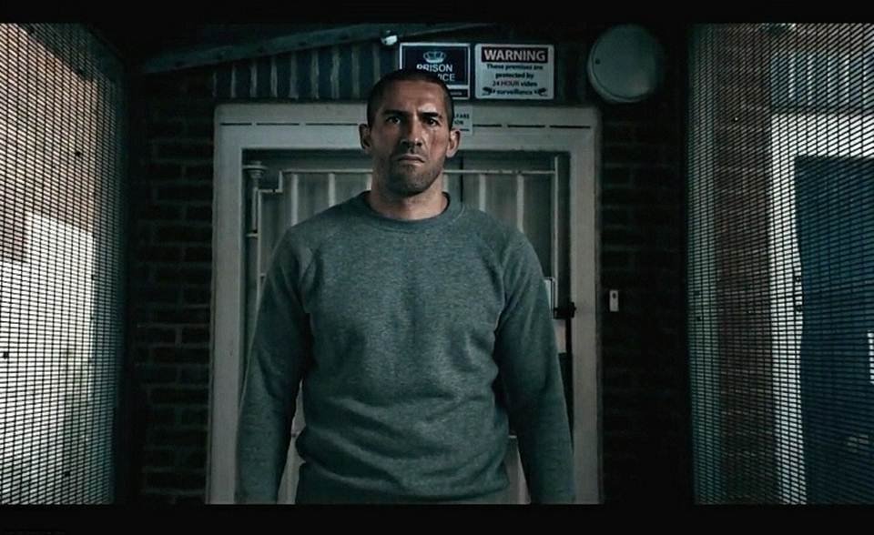 Scott Adkins em Implacável