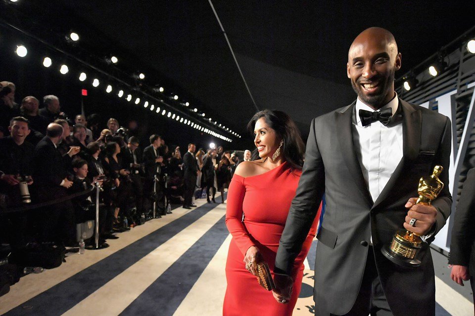 Kobe Bryant e Vanessa na festa do Oscar