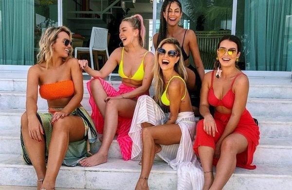 Rafa Kalimann, Mari e amigas antes do BBB