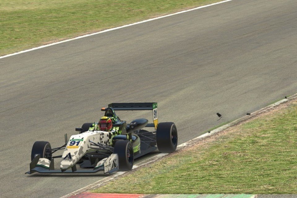 Dudu Barrichello em corrida virtual