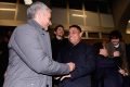 Mourinho cumprimenta Ronaldo Fenômeno