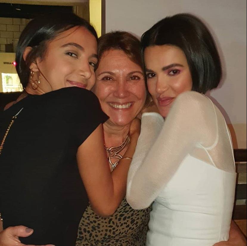 Manu Gavassi, a mãe Daniela Gavassi e irmã Catarina Gavassi