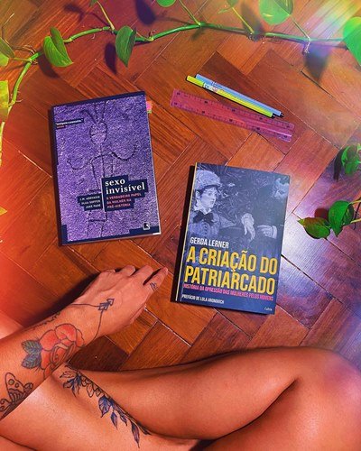 Carla lemos, do modices livros dela