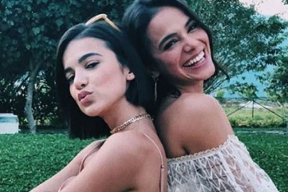 Burna Marquezine e Manu Gavassi