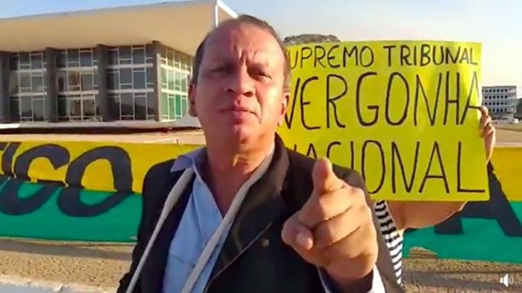 Renan da Silva Sena em manifestação pró-bolsonaro