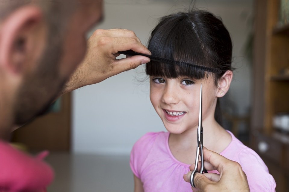 Como fazer corte infantil com risquinhos na lateral