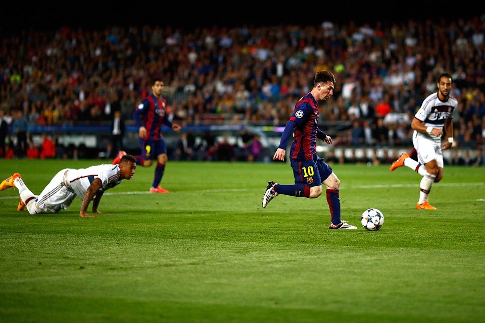 Boateng celebra 5 anos do drible de Messi: "Algo para rir"
