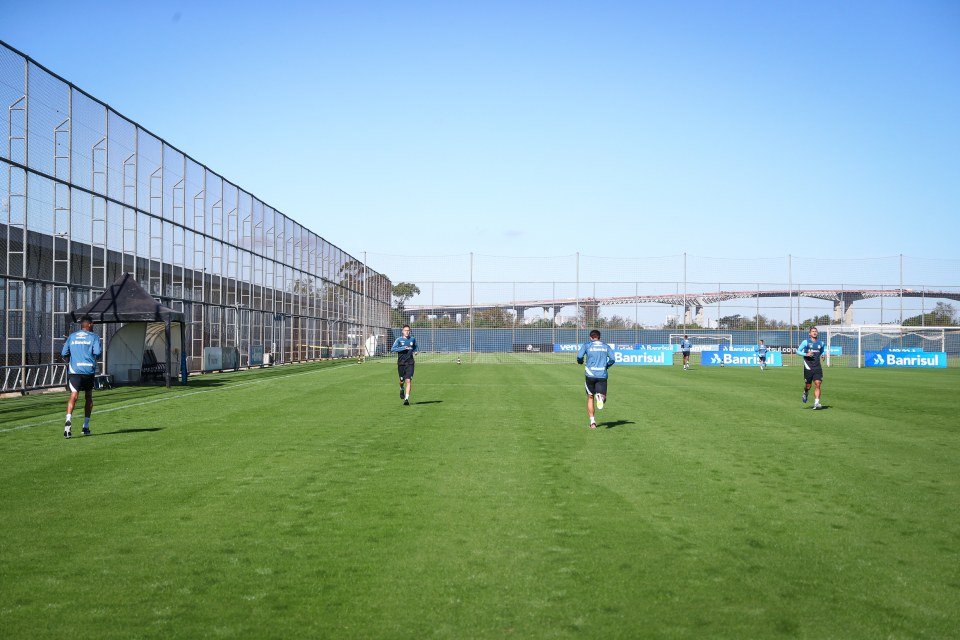 Grêmio volta aos treinos