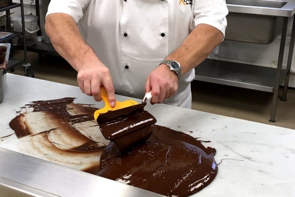 têmpera do chocolate
