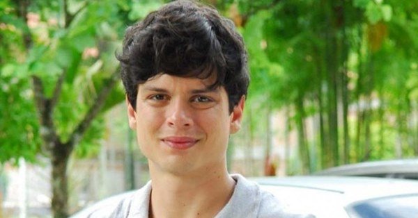 Ator Eduardo Pires