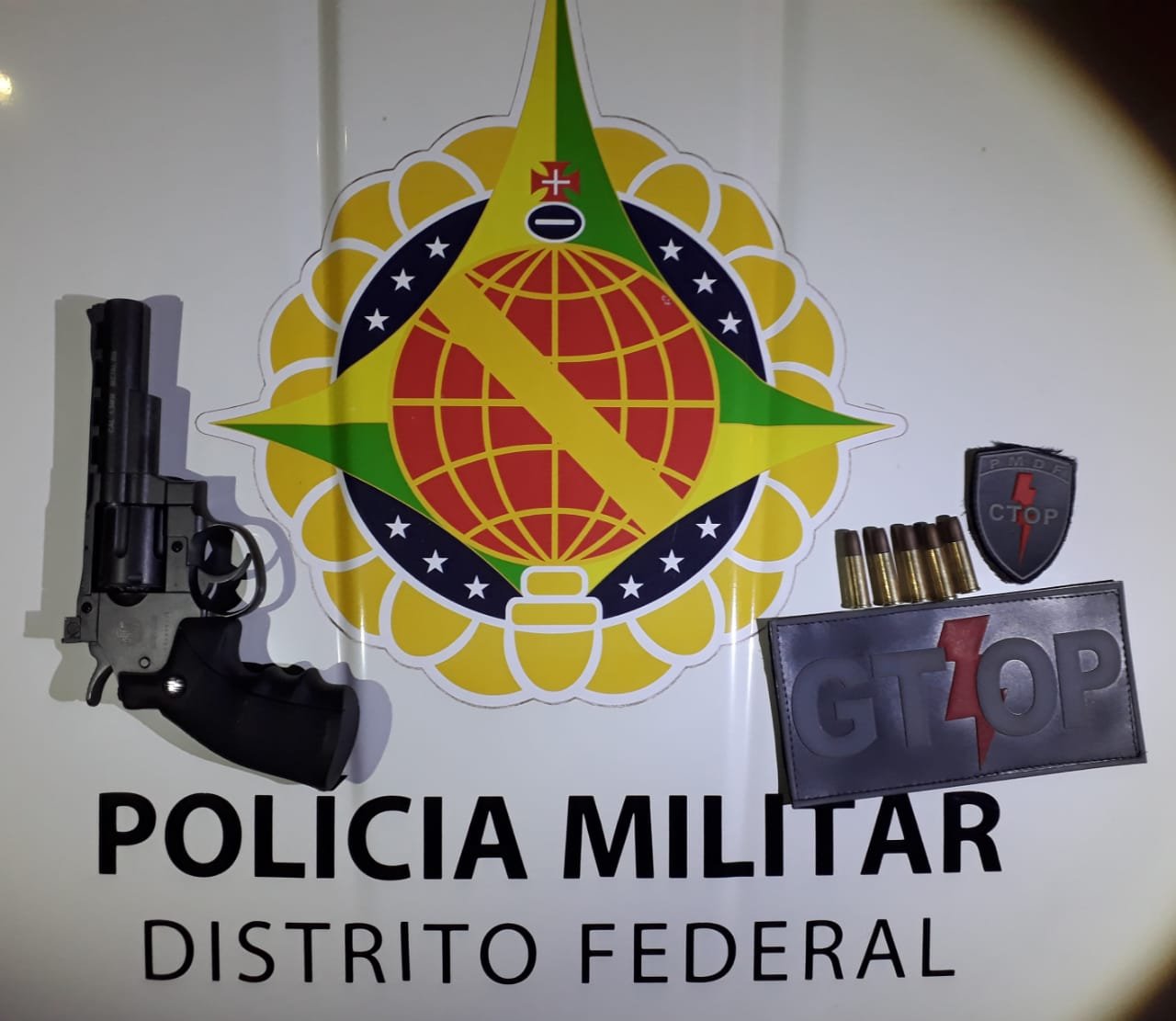 Arma falsa