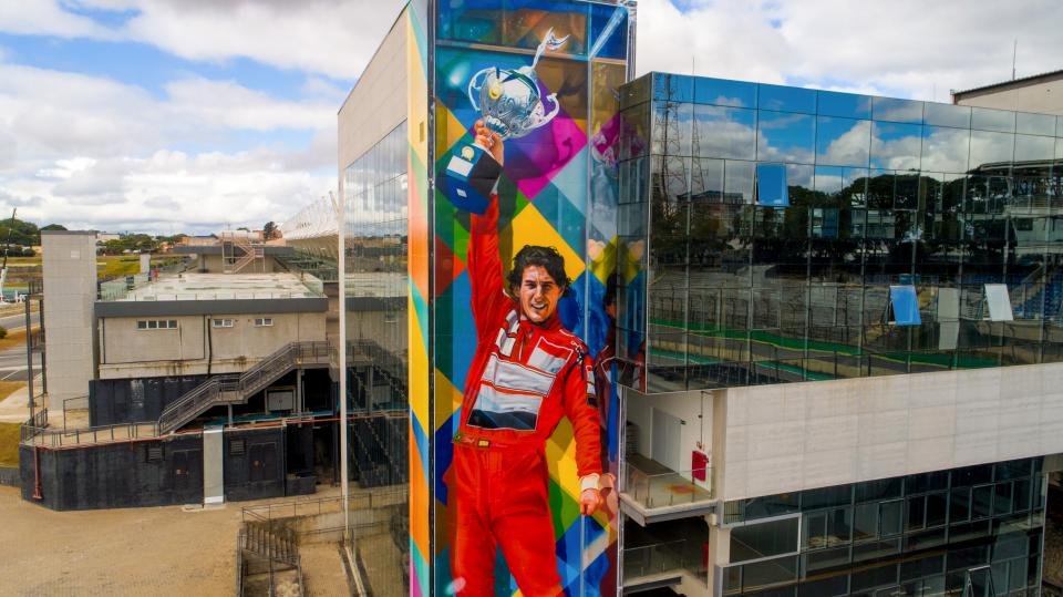 Painel de Ayrton Senna em Interlagoshttps://www.instagram.com/kobrastreetart/?hl=pt-br