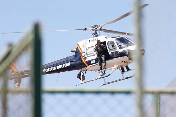 Helicóptero da PM em operação