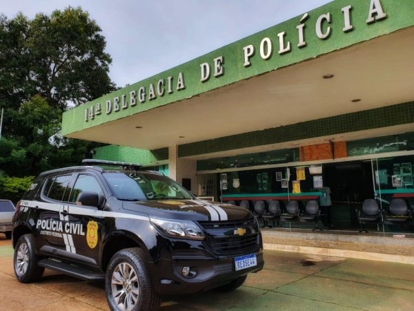fachada de delegacia