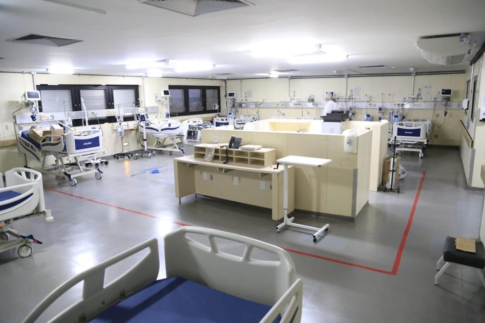 Leitos-UTI-Base