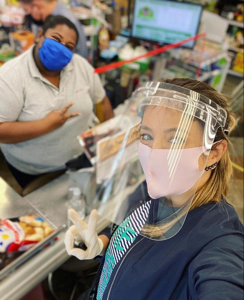 Ticiane Pinheiro no supermercado