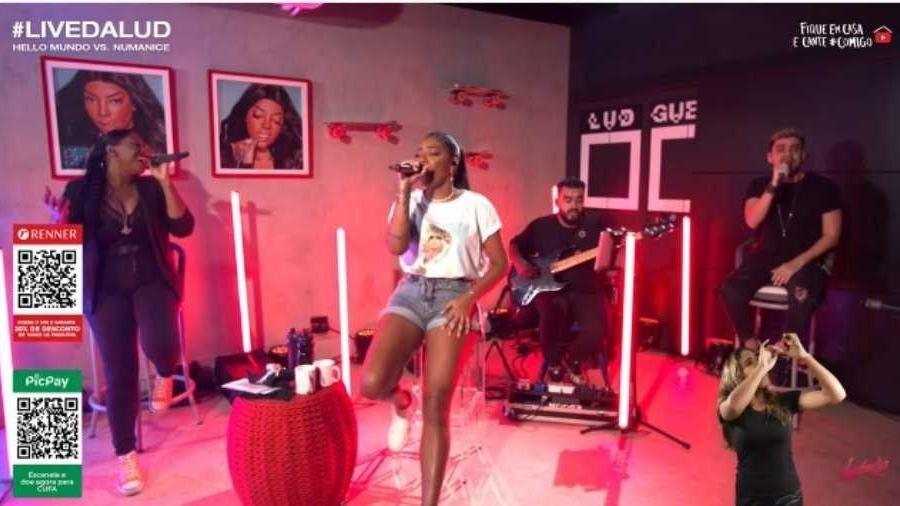 Live Ludmilla