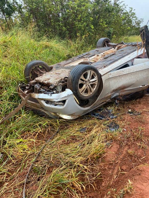 Deputado distrital José Gomes sofre acidente de carro