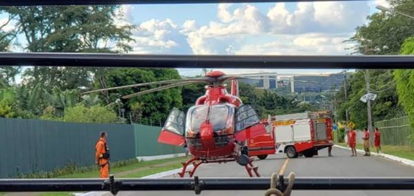 Helicóptero do Corpo de Bombeiros