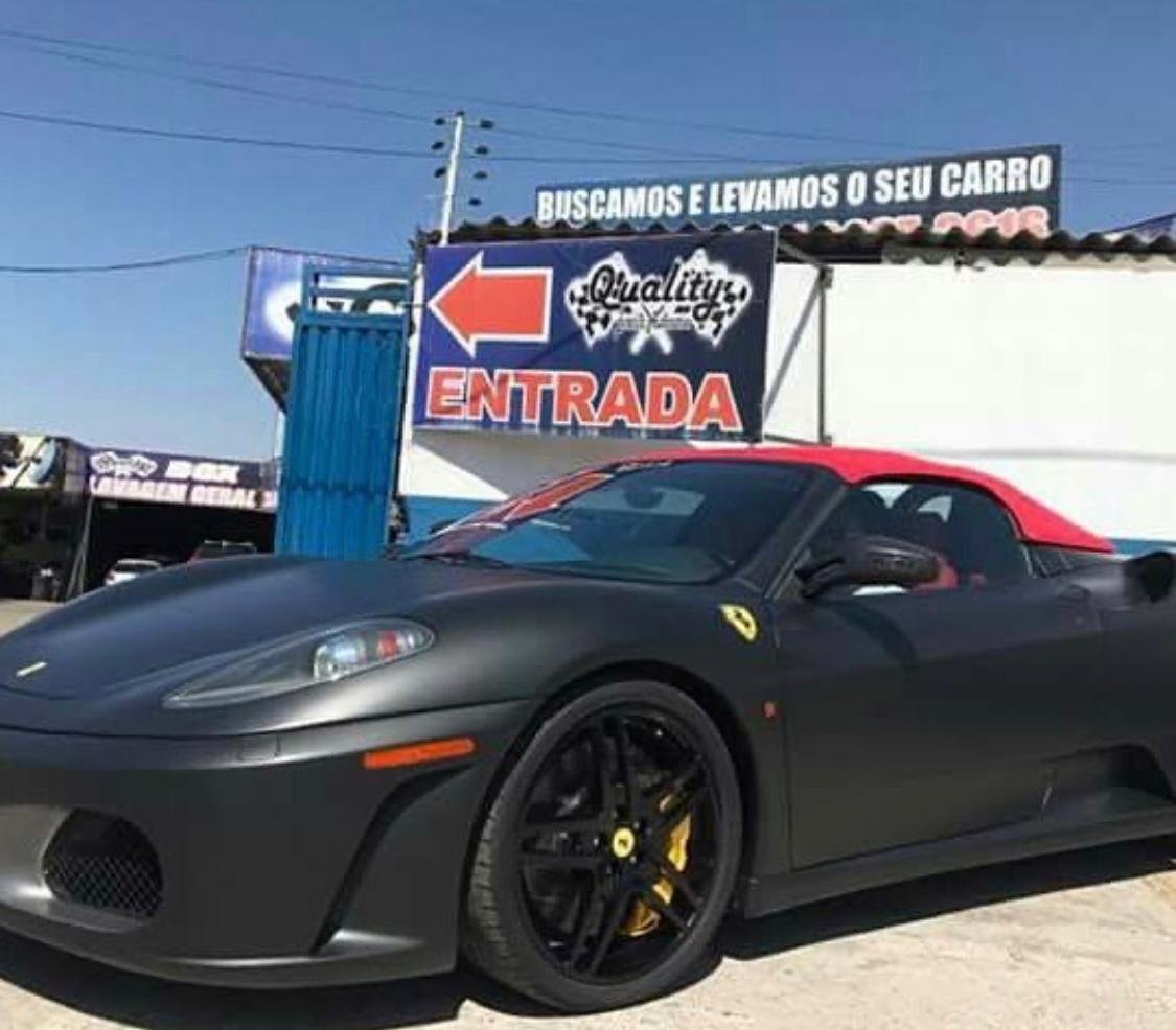 Porsche preta