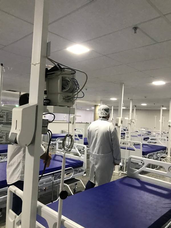 Visita da Ação Conjunto ao hospital de campanha do Mané Garrincha