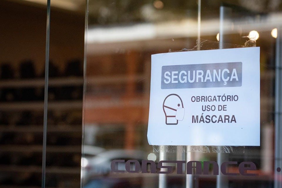Retorno do comércio de rua no DF com pandemia do coronavírus